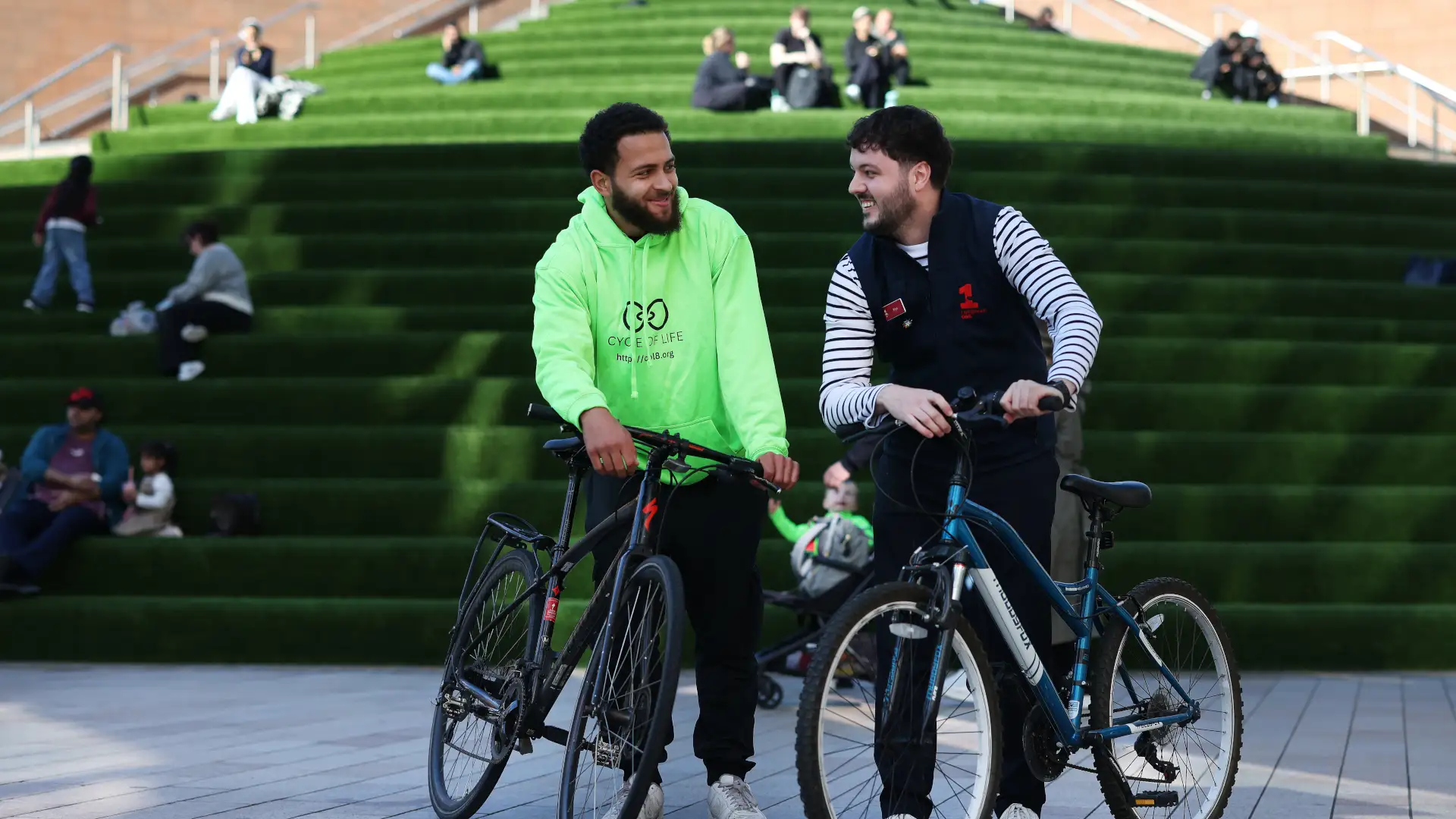 Liverpool ONE unveils cycle hub as Grand Départ trophy visits city